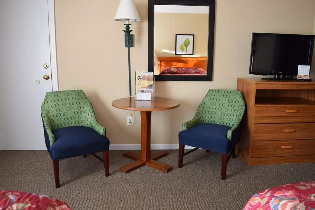 Mountain Aire Inn Sevierville - Pigeon Forge Buitenkant foto